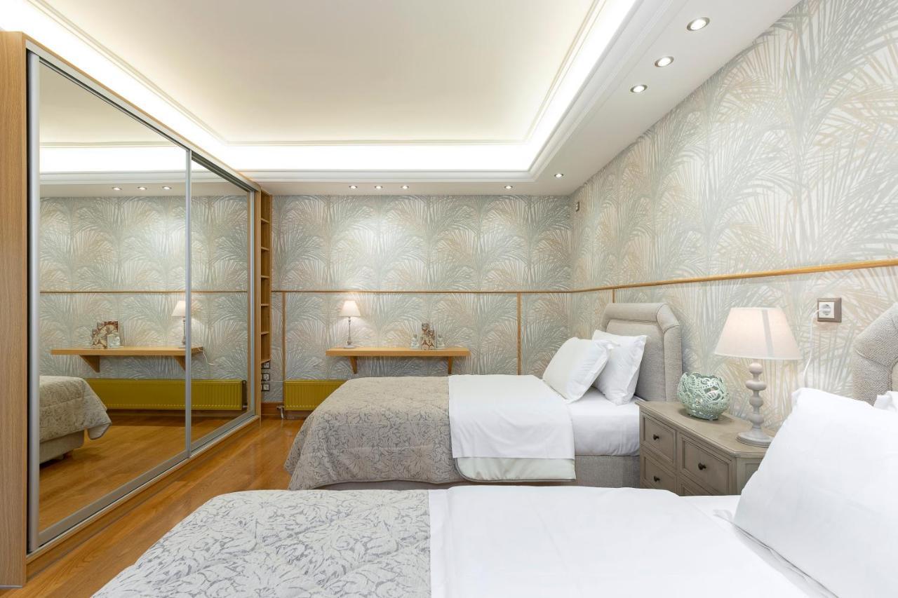 Vouliagmeni'S Elegance By Acropolis Suites 아테네 외부 사진