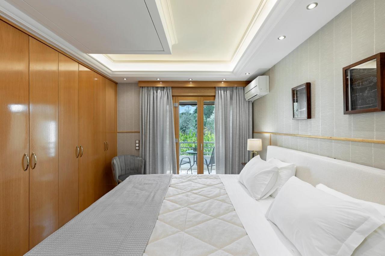 Vouliagmeni'S Elegance By Acropolis Suites 아테네 외부 사진