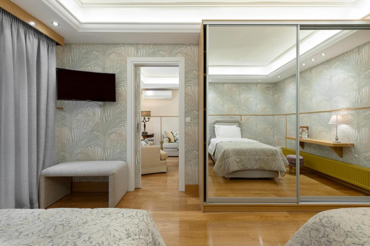 Vouliagmeni'S Elegance By Acropolis Suites 아테네 외부 사진